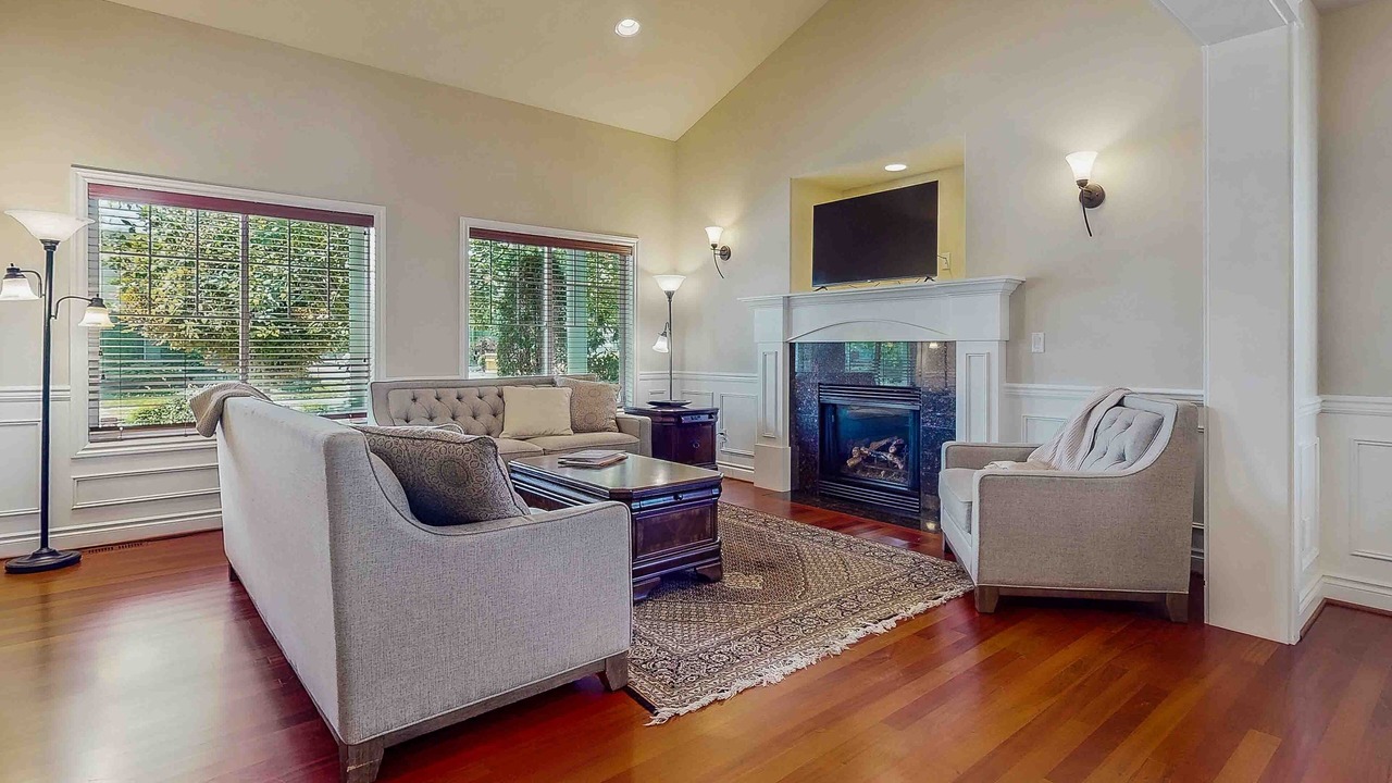 Photo of Livingroom in Enumclaw