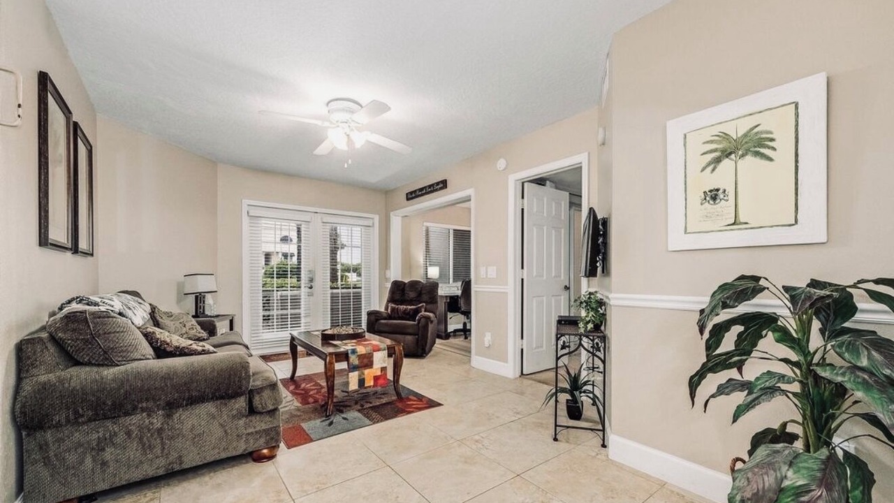 Photo of Livingroom in Cape Caneveral Beach Gardens