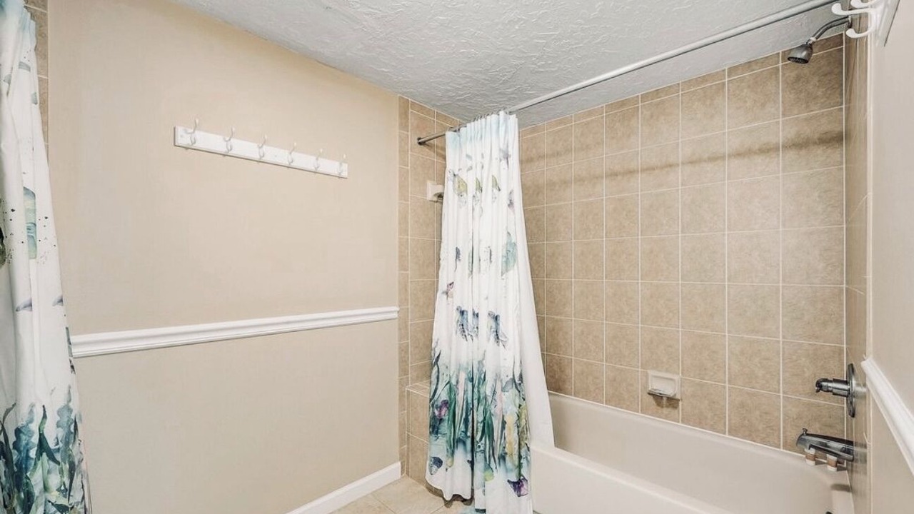Photo of Bathroom in Cape Caneveral Beach Gardens
