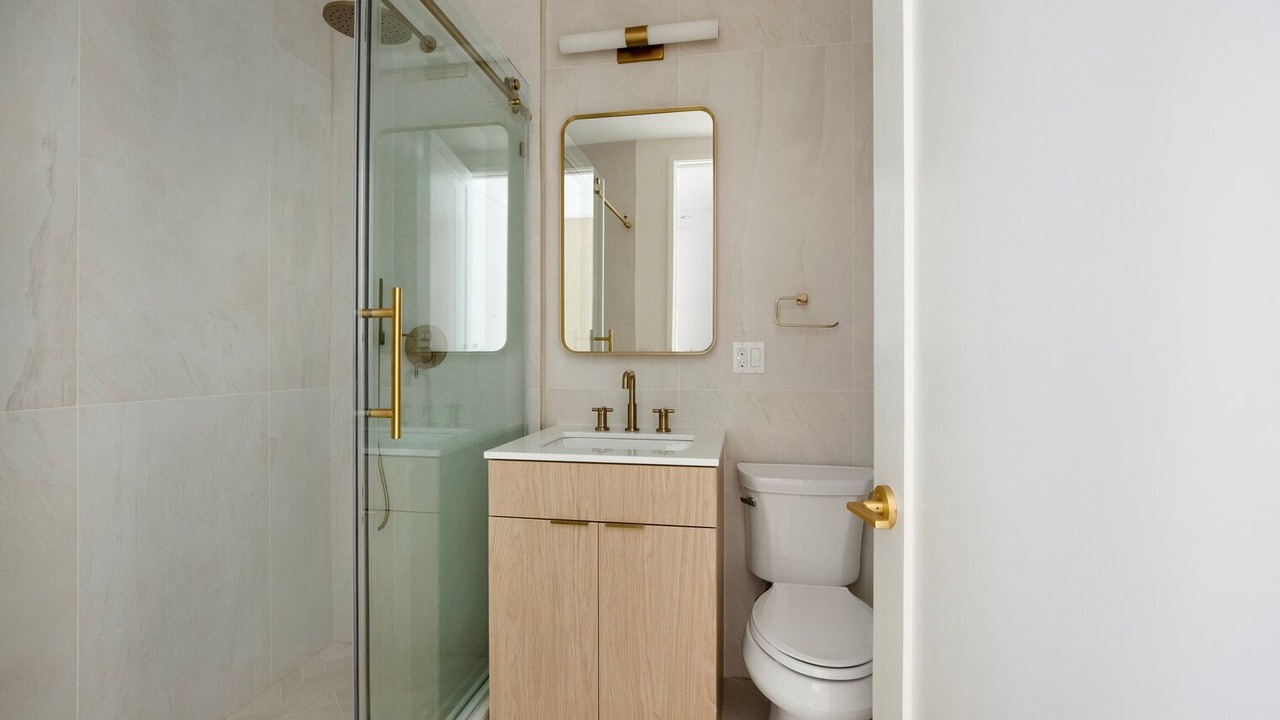 Photo of Bathroom in Greenpoint