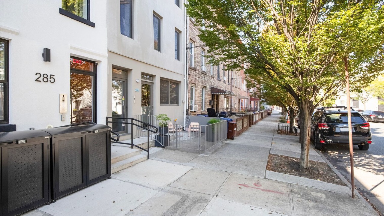 Photo of Outdoor in Greenpoint