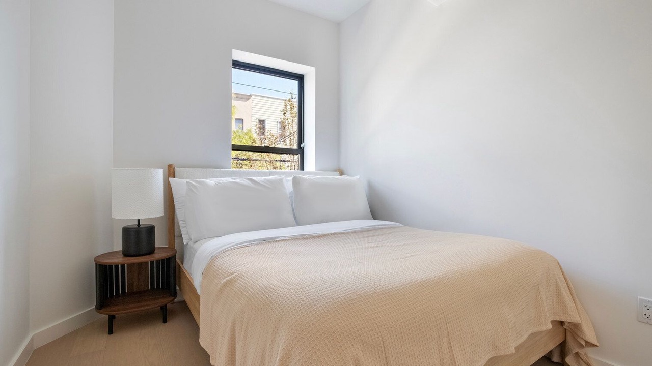 Photo of Bedroom in Greenpoint