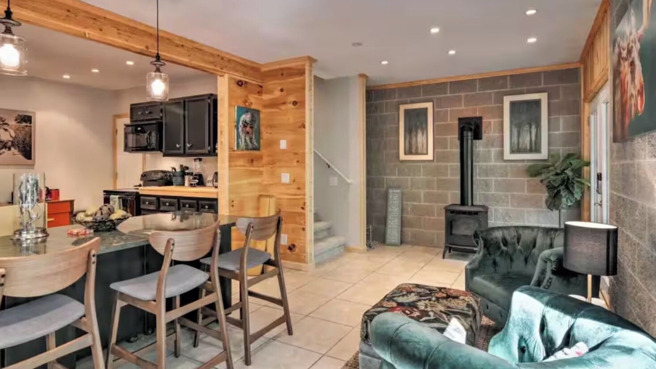 Photo of Livingroom in Interlochen