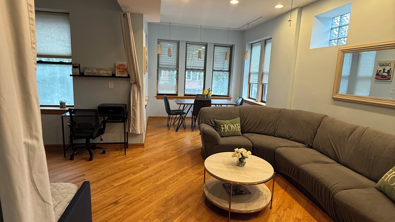 Photo of Livingroom in Irving Park