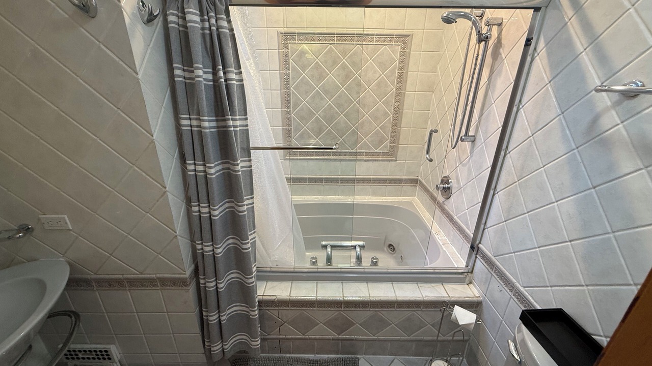 Photo of Bathroom in Irving Park