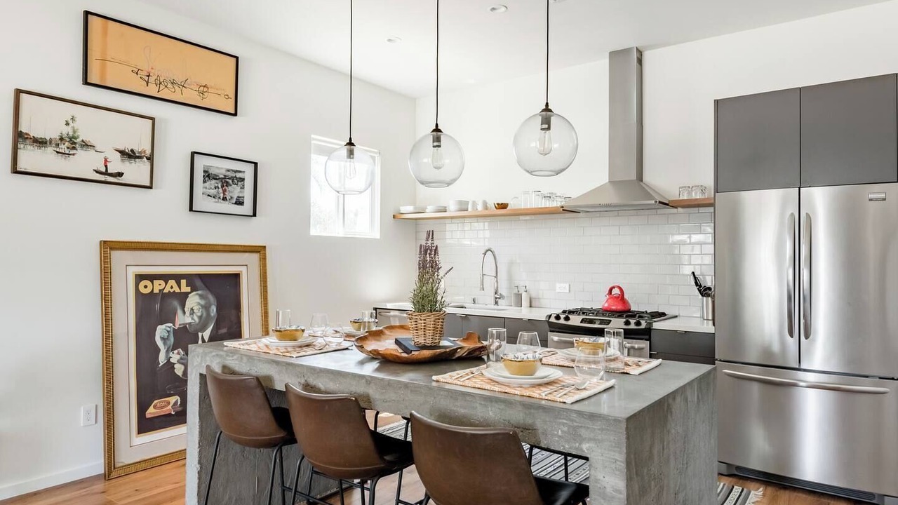Photo of Kitchen in Circle Area