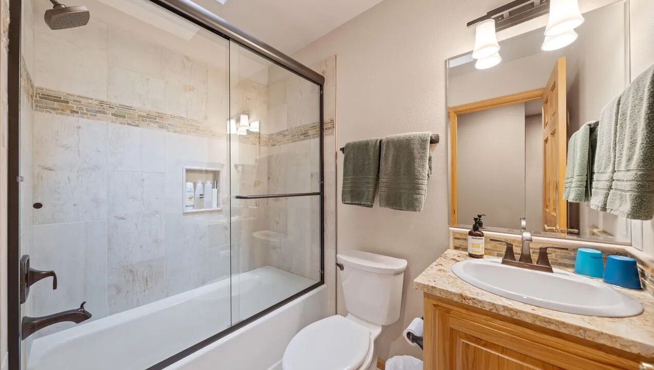Photo of Bathroom in Black Butte Ranch