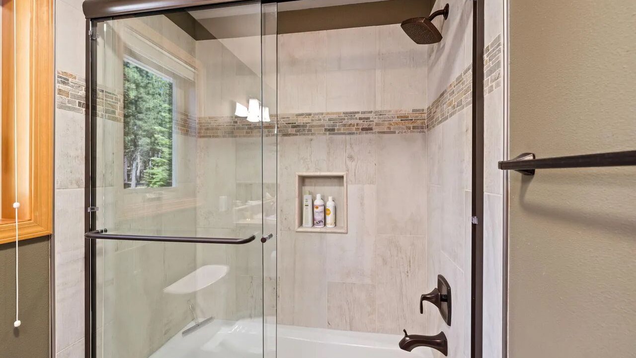 Photo of Bathroom in Black Butte Ranch