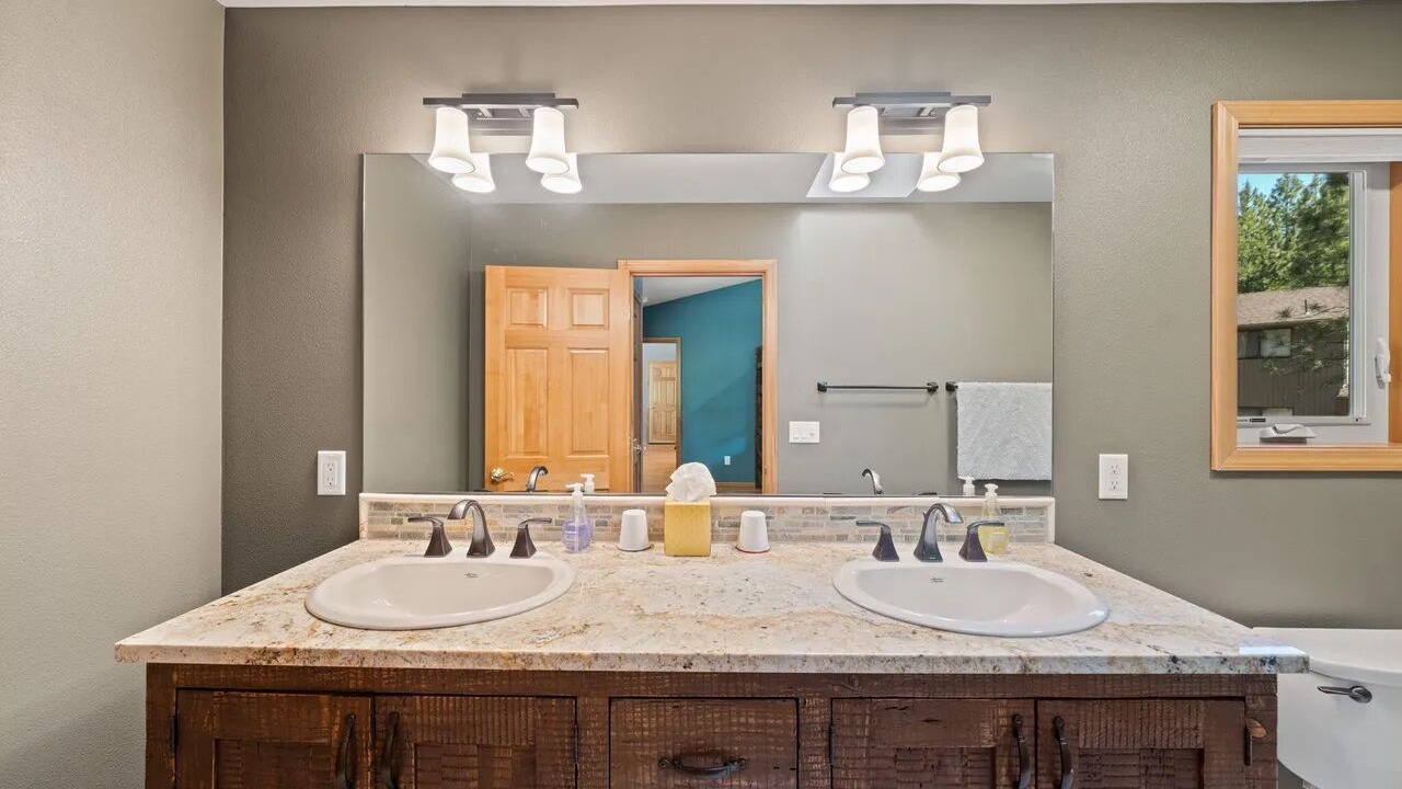 Photo of Bathroom in Black Butte Ranch