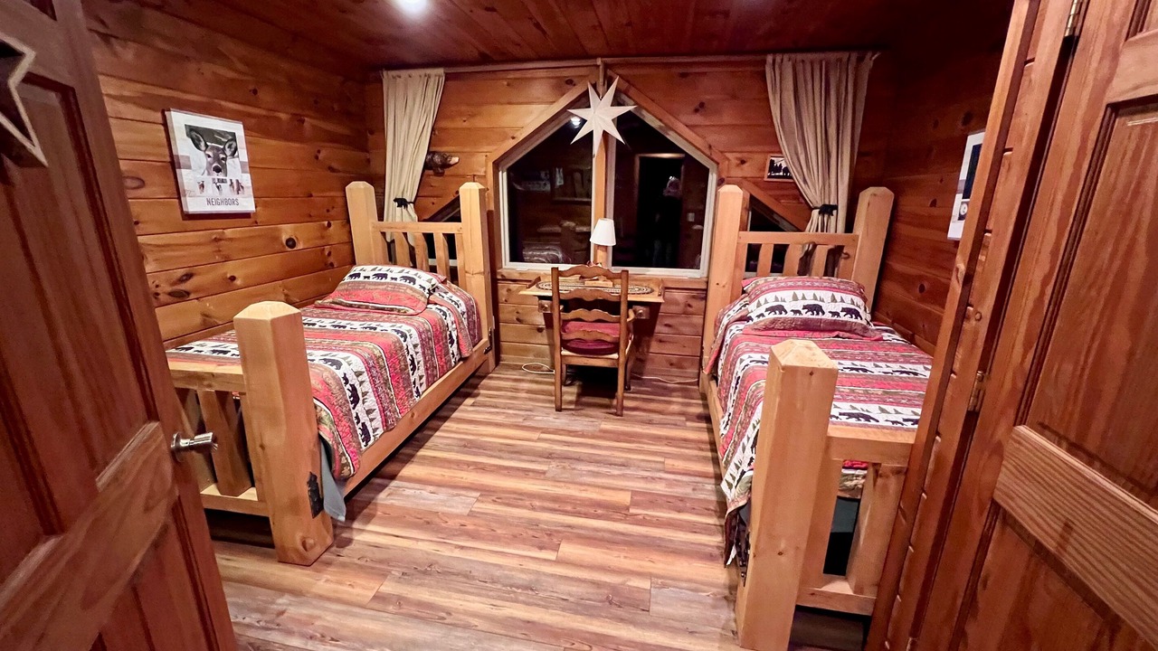 Photo of Bedroom in Town of Benson