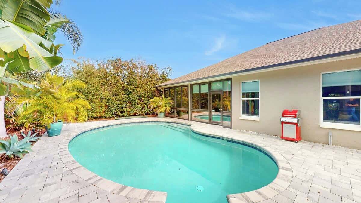 Photo of Outdoor in Boyette Springs
