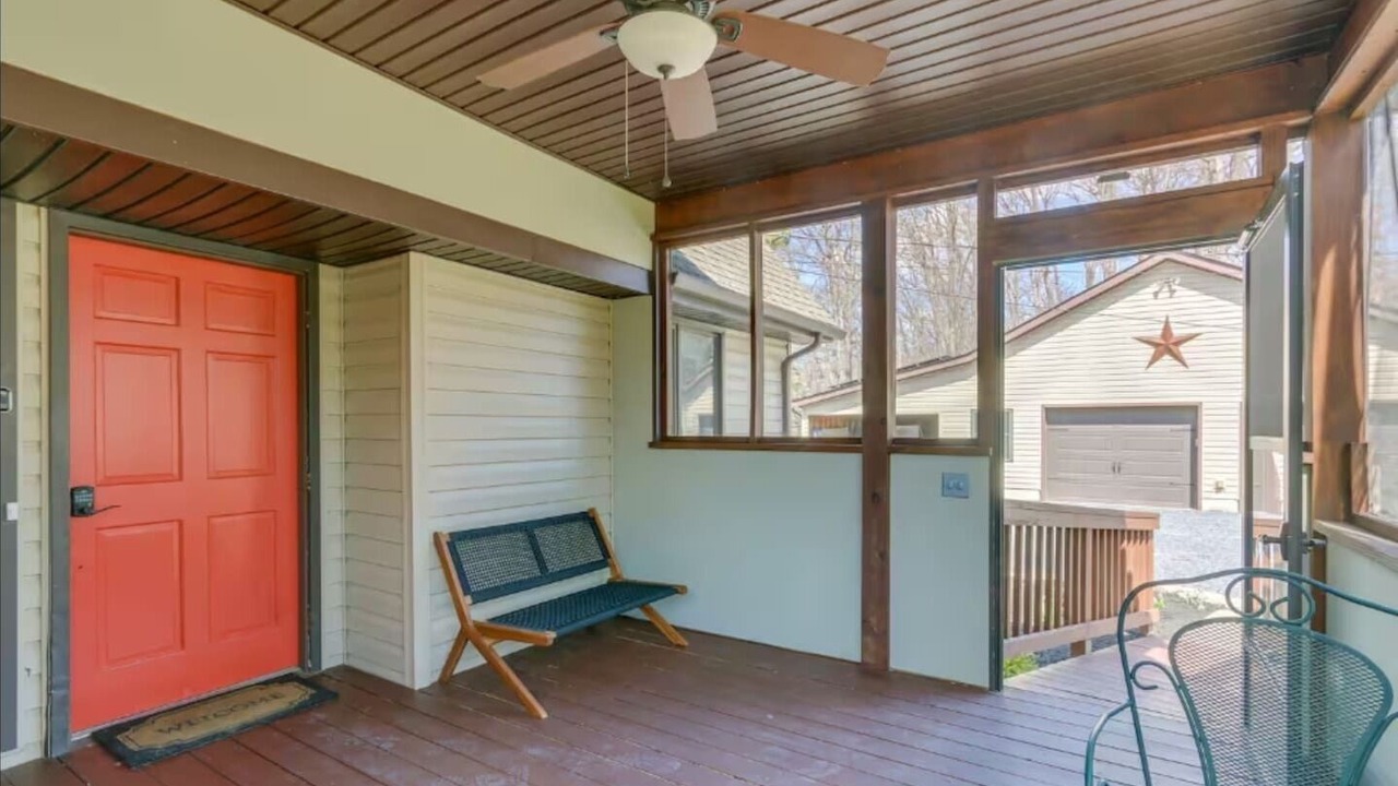 Photo of Patio Balcony in Front Royal