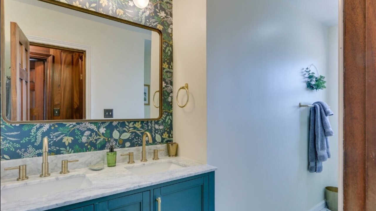 Photo of Bathroom in Front Royal