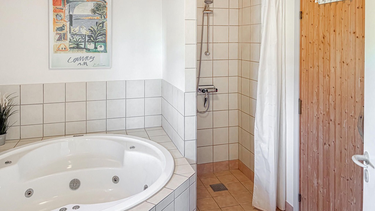 Photo of Bathroom in Faaborg
