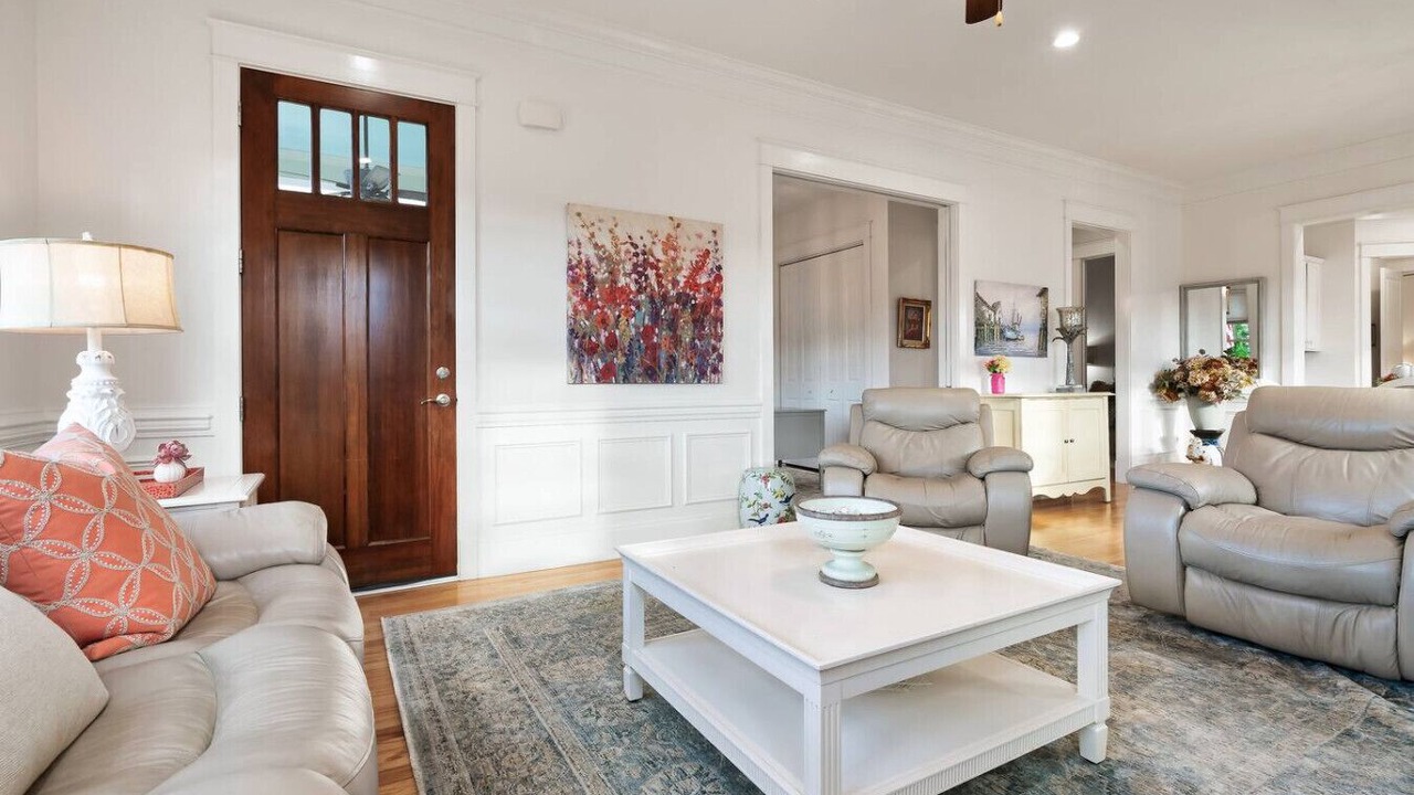Photo of Livingroom in Thompson's Station