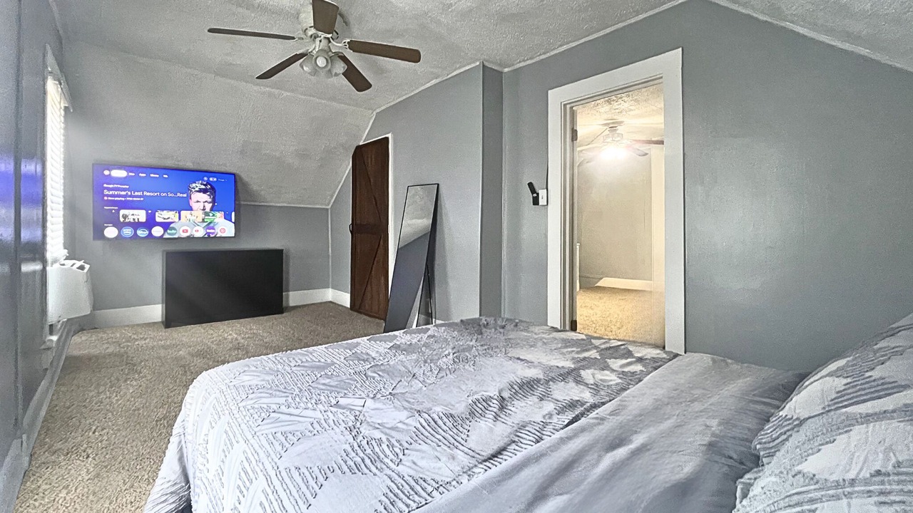 Photo of Bedroom in Evansville