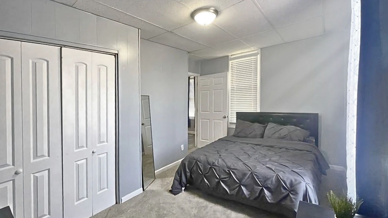 Photo of Bedroom in Evansville