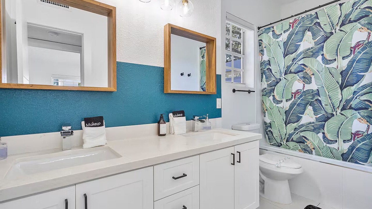 Photo of Bathroom in North Miami Beach