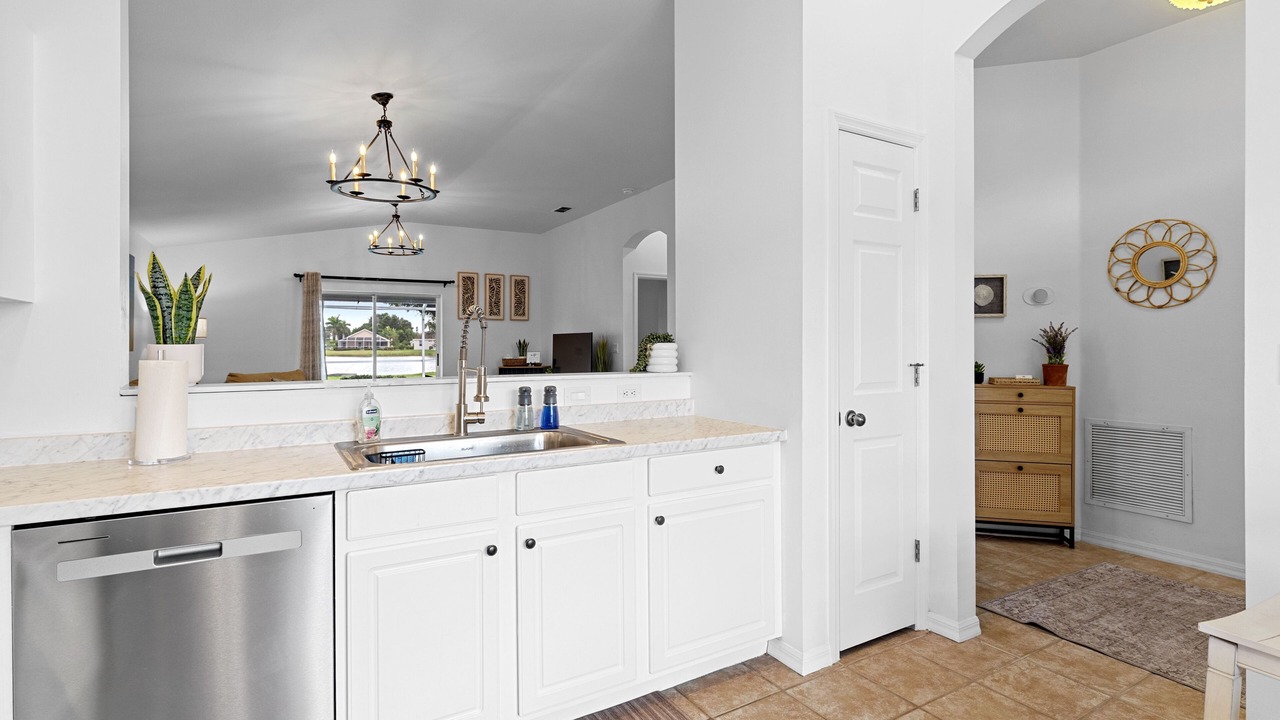 Photo of Kitchen in Beachwalk Isles