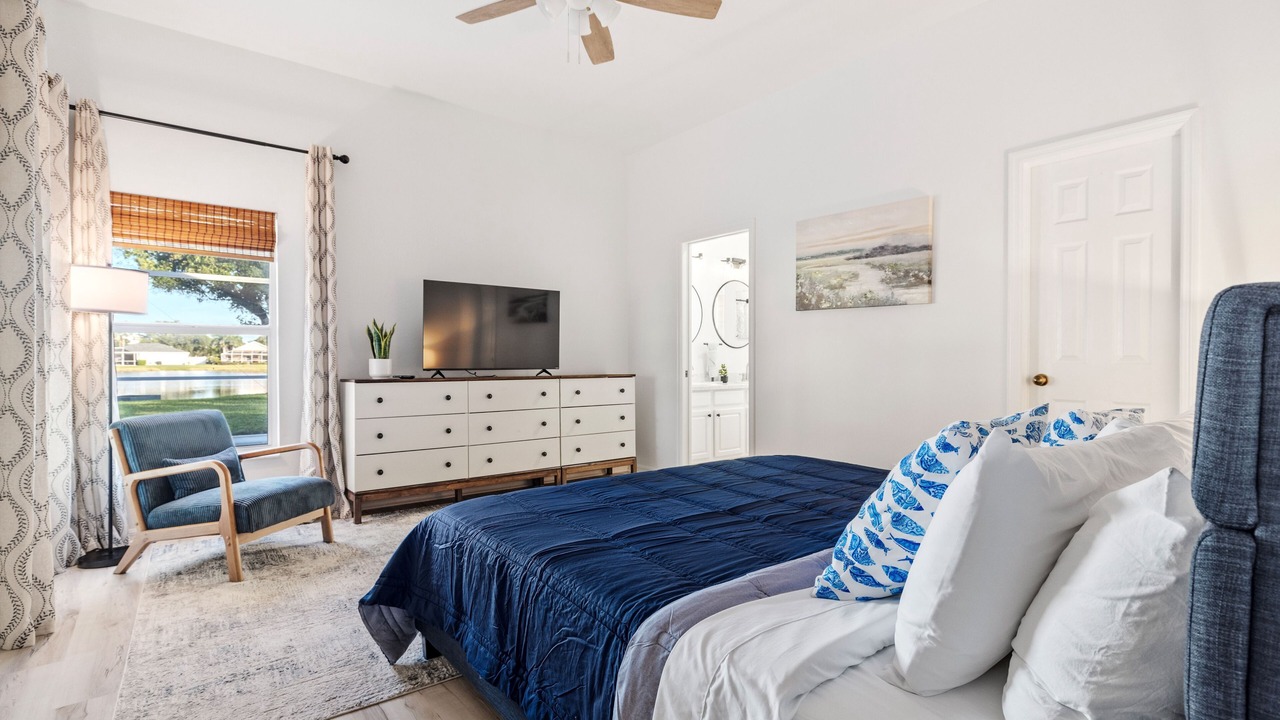 Photo of Bedroom in Beachwalk Isles