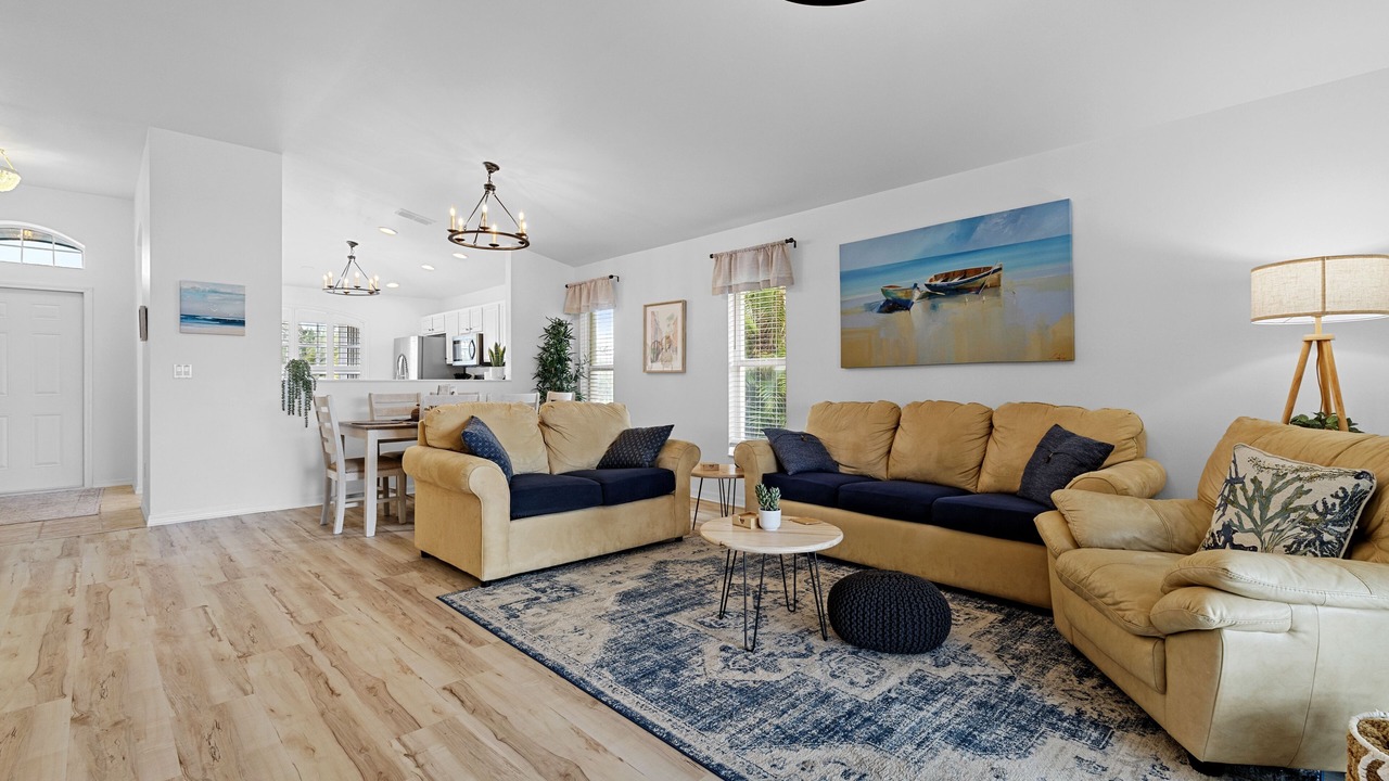 Photo of Livingroom in Beachwalk Isles