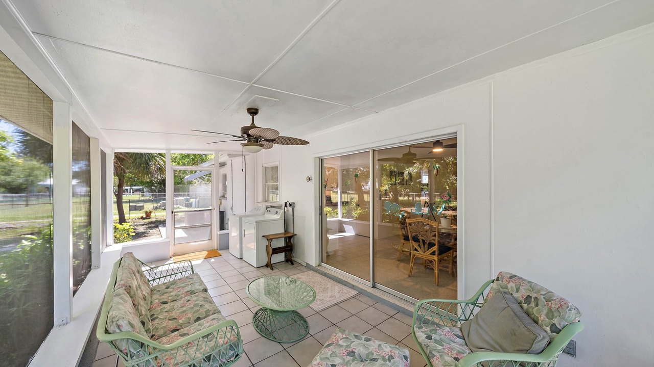 Photo of Patio Balcony in Laurel