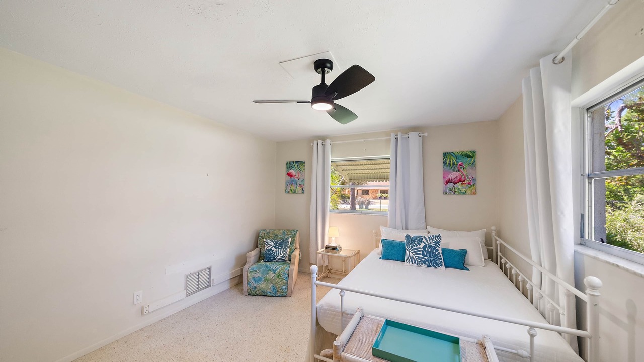 Photo of Bedroom in Laurel