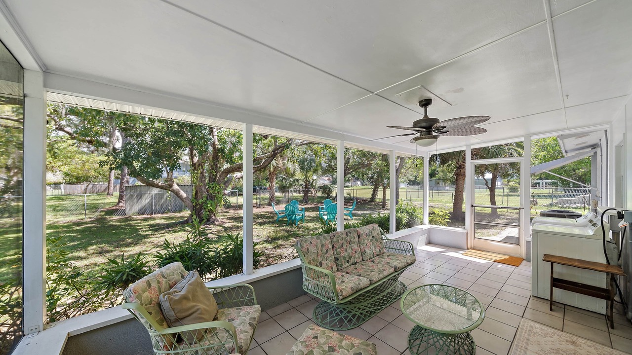 Photo of Patio Balcony in Laurel