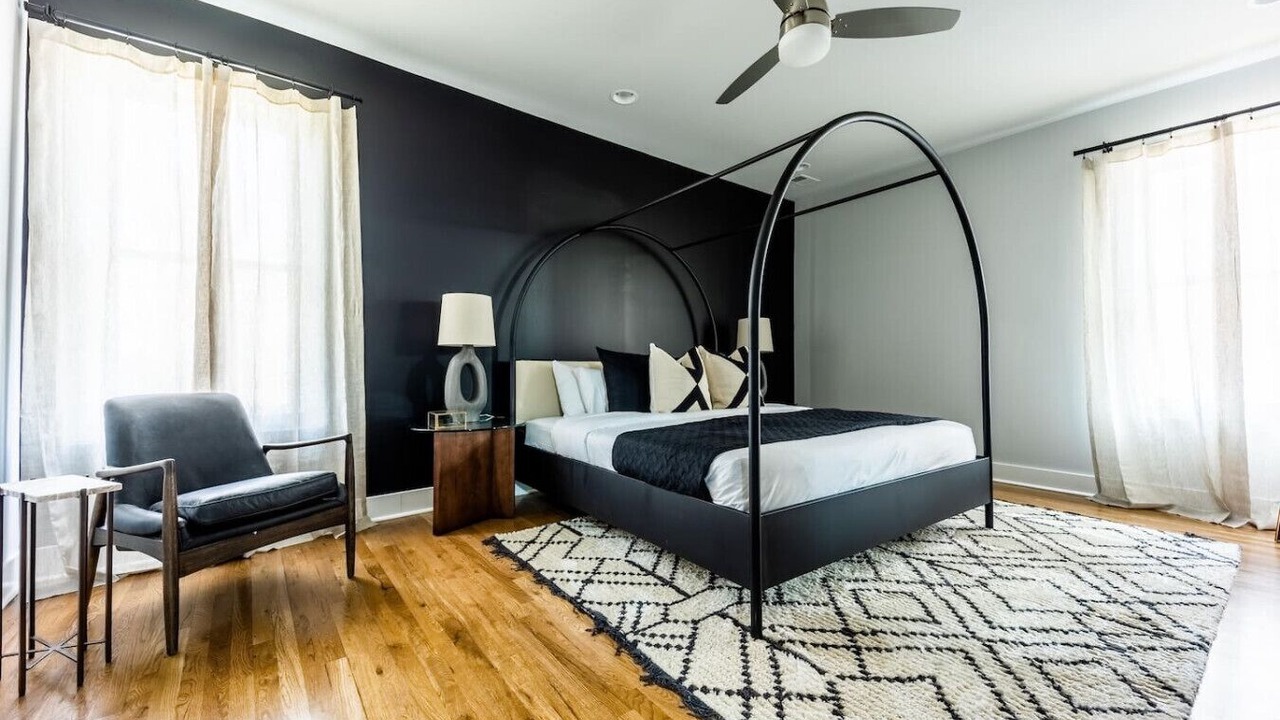 Photo of Bedroom in Hadley - Washington