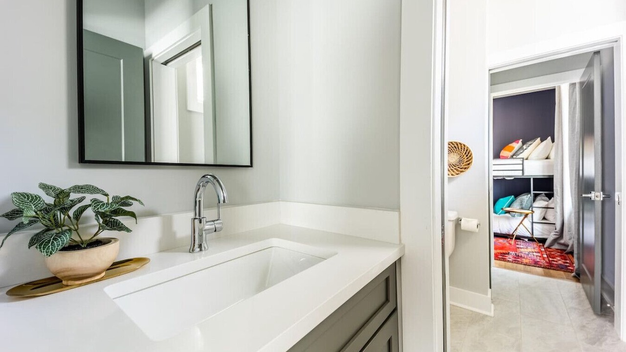 Photo of Bathroom in Hadley - Washington