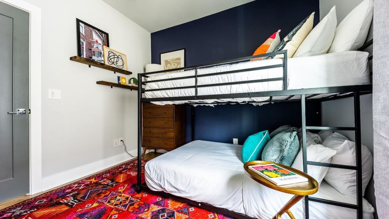 Photo of Bedroom in Hadley - Washington