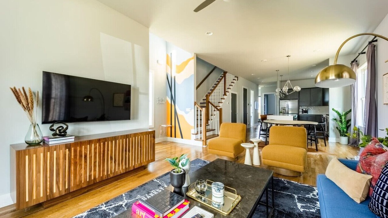 Photo of Livingroom in Hadley - Washington