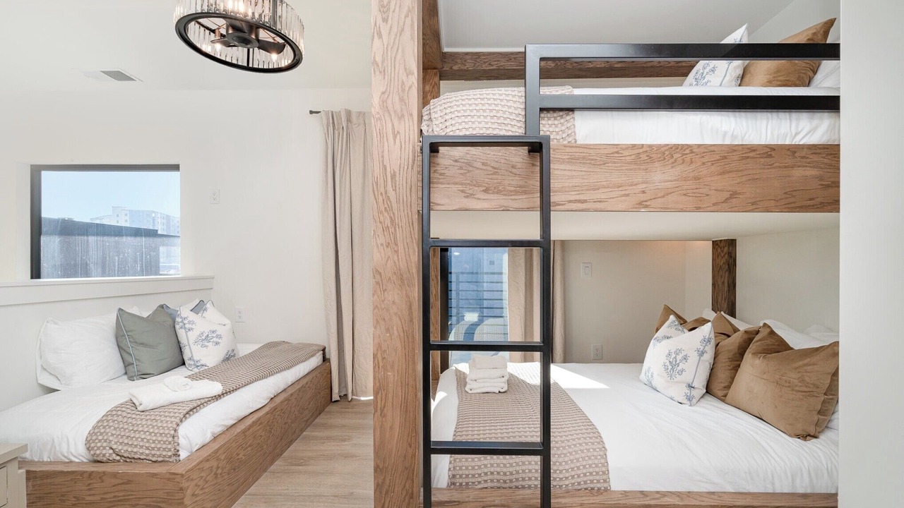 Photo of Bedroom in Eighth Avenue