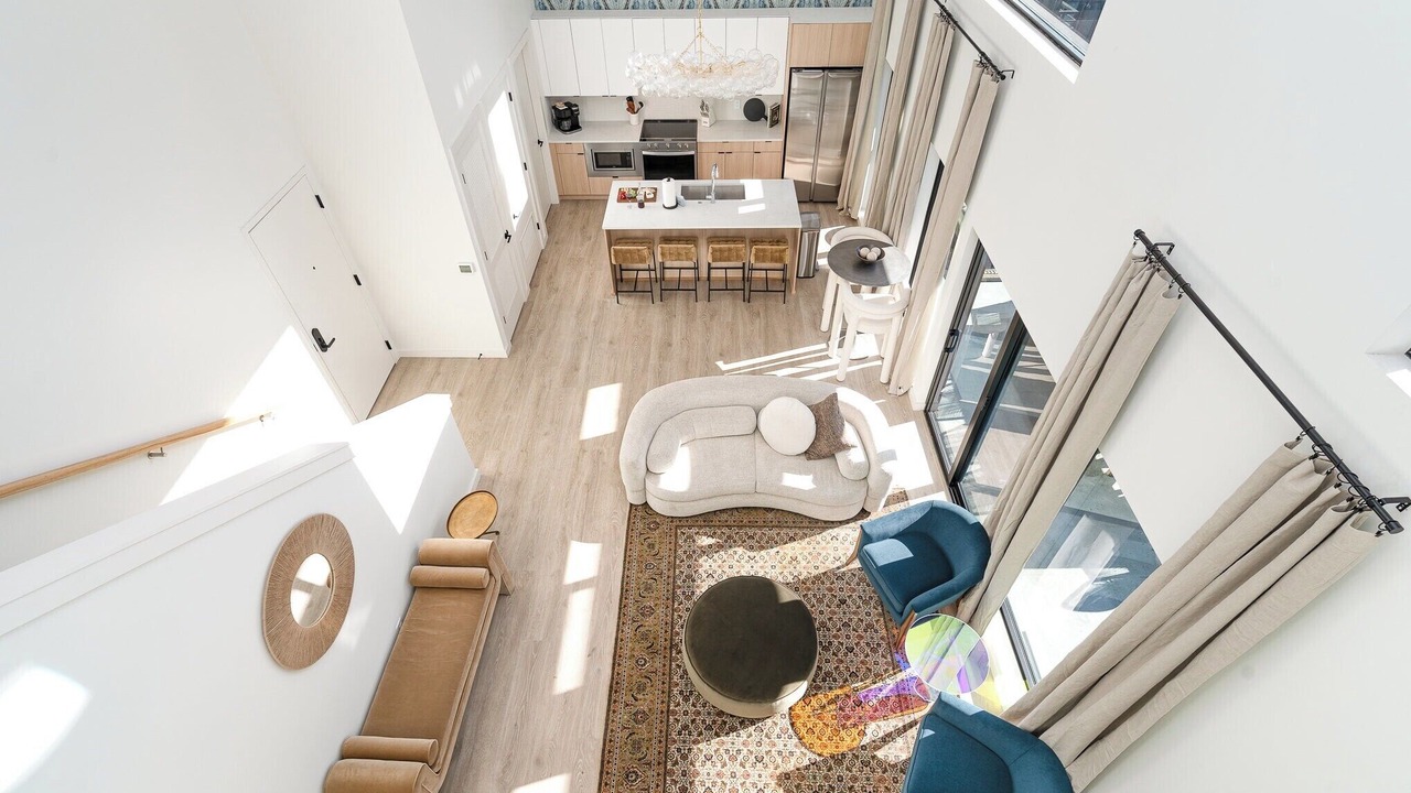 Photo of Livingroom in Eighth Avenue