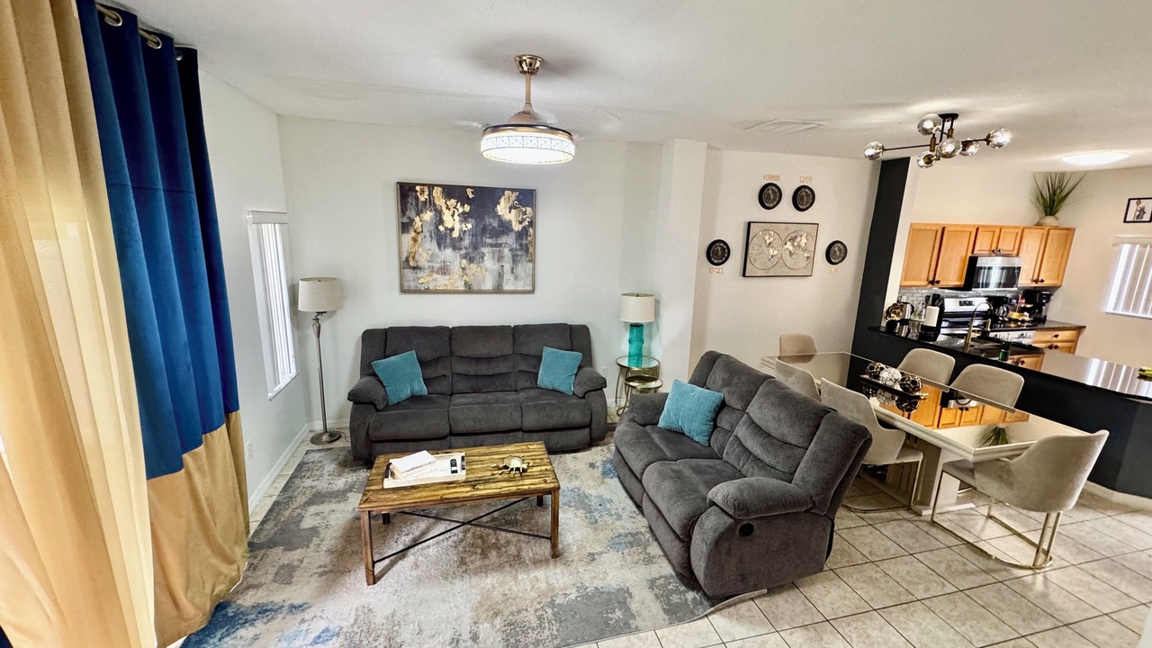 Photo of Livingroom in Lake Berkley