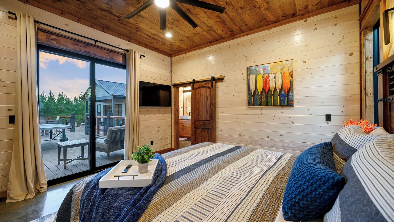 Photo of Bedroom in Pickens