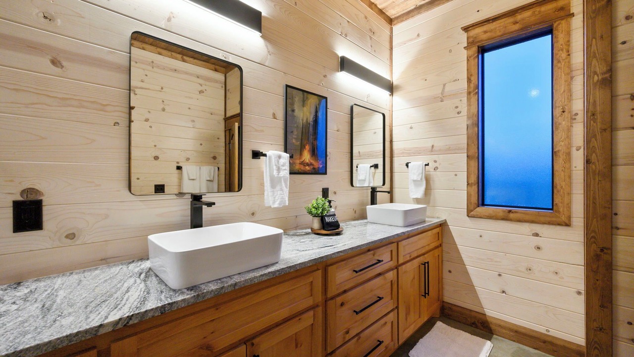 Photo of Bathroom in Pickens