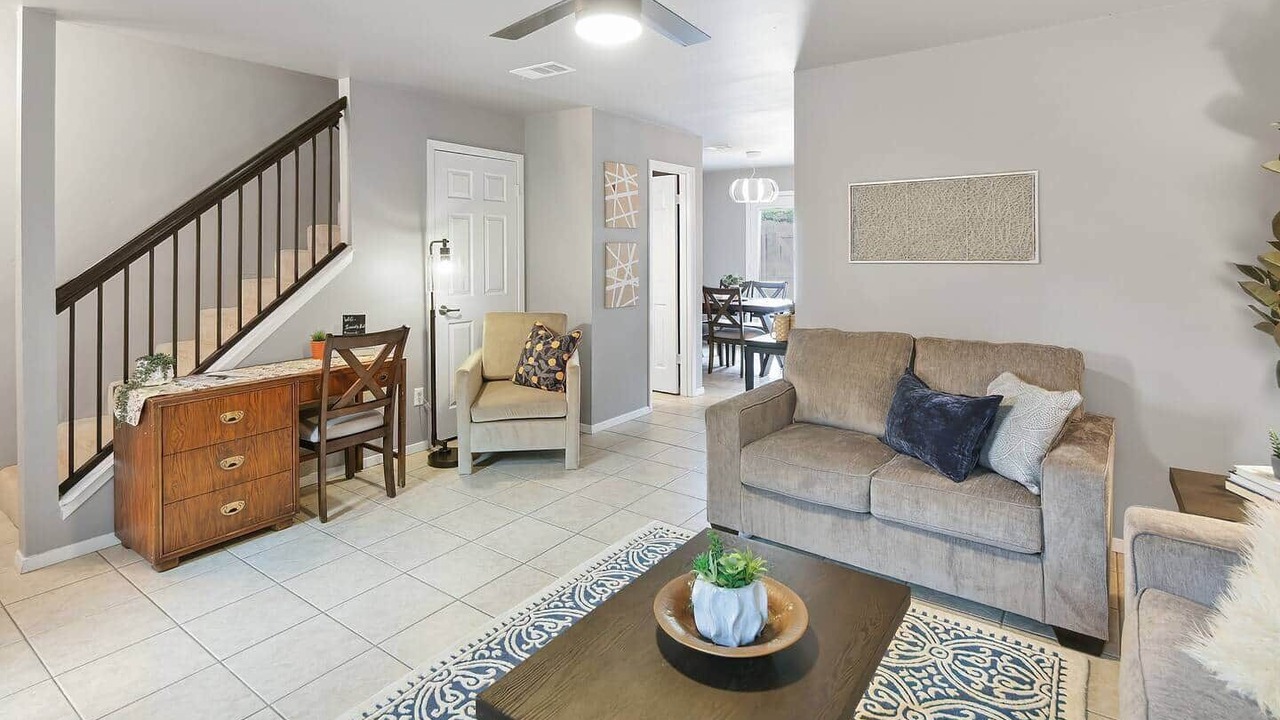 Photo of Livingroom in College Station