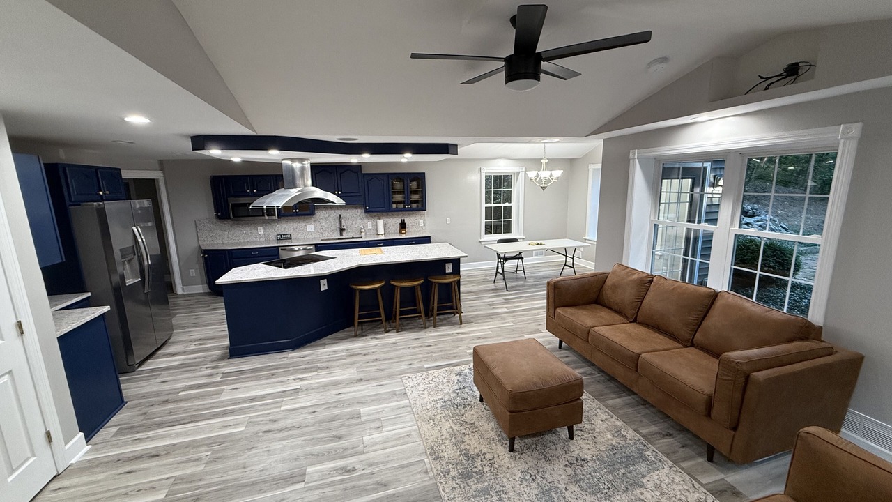 Photo of Livingroom in Perinton