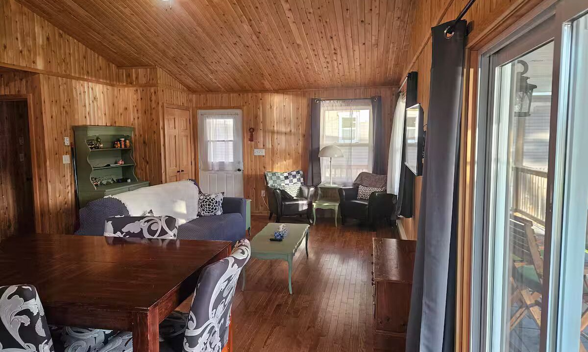 Photo of Livingroom in Durham Bridge