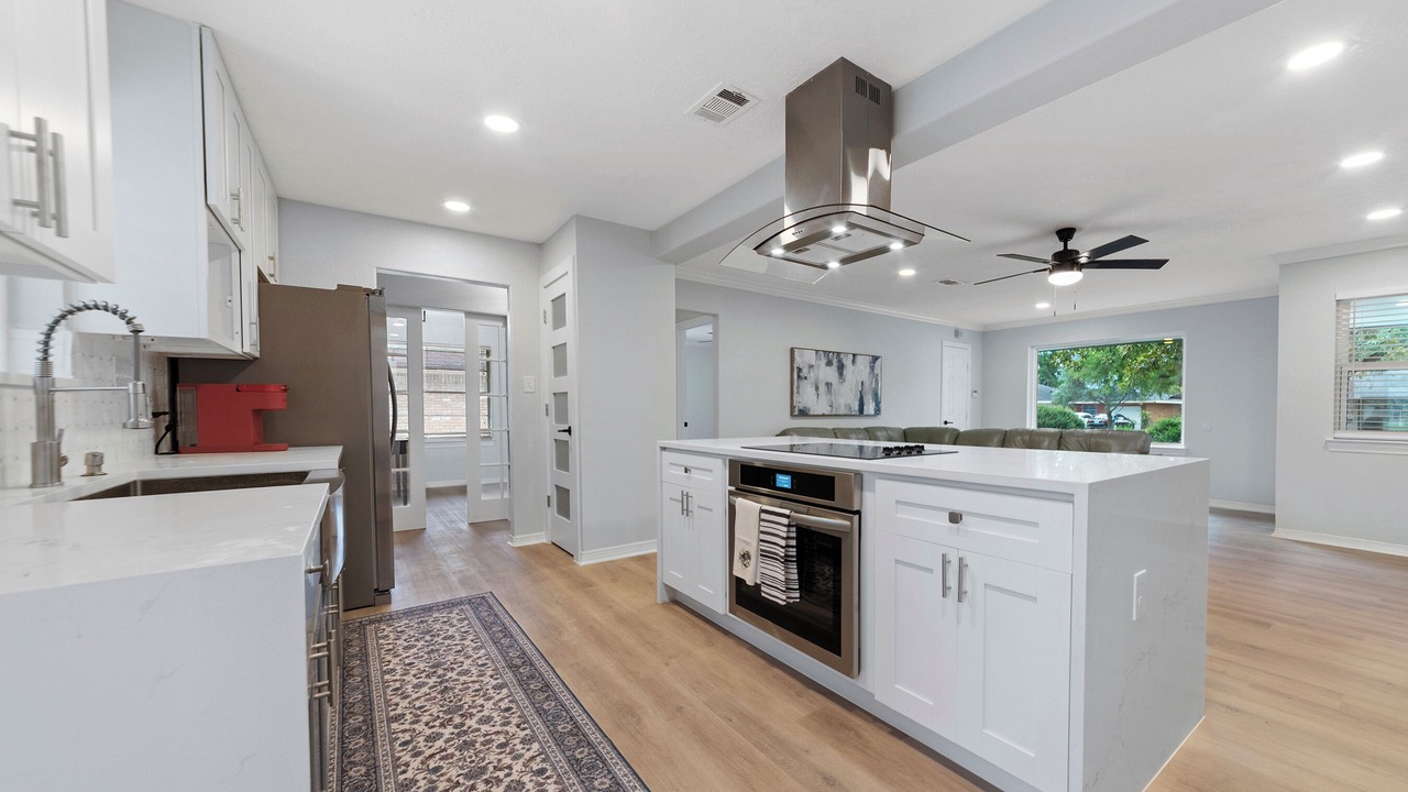 Photo of Kitchen in Garden Oaks