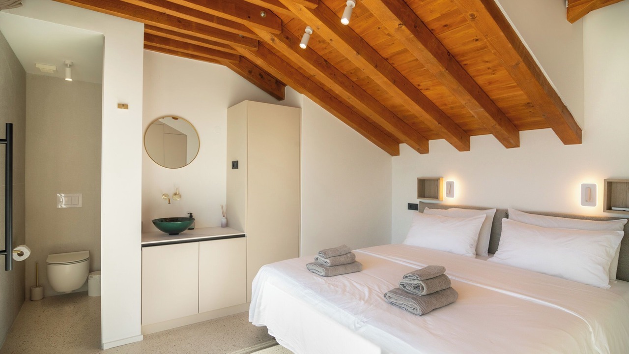 Photo of Bedroom in Punat