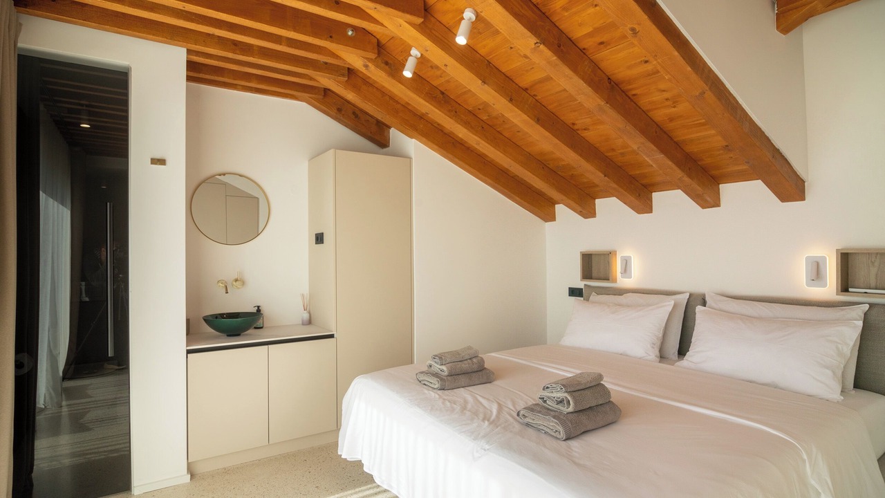 Photo of Bedroom in Punat