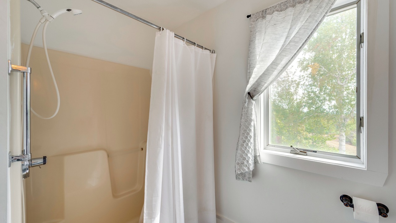 Photo of Bathroom in Intervale