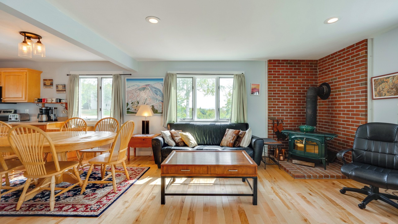 Photo of Livingroom in Intervale