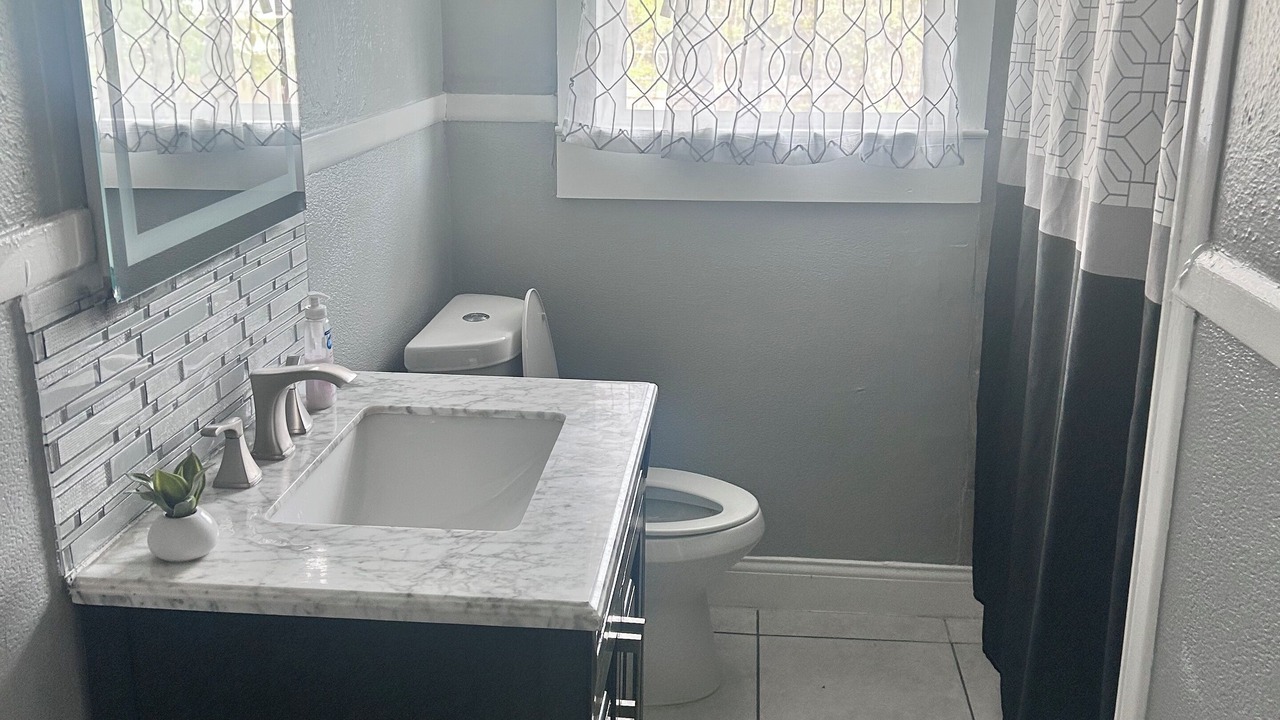 Photo of Bathroom in Meadowbrook
