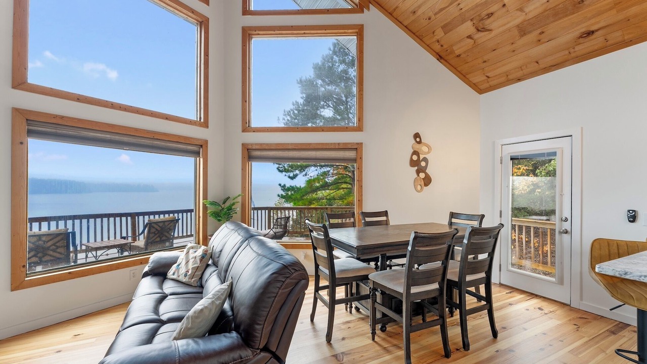 Photo of Livingroom in Chappells