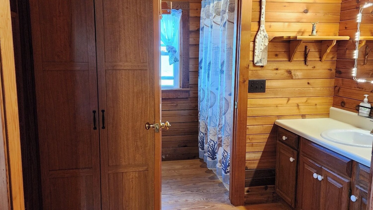 Photo of Bathroom in Columbia