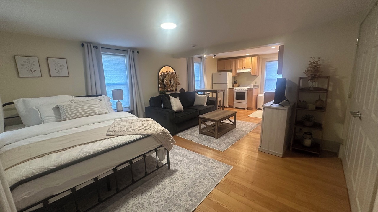 Photo of Bedroom in Shelburne