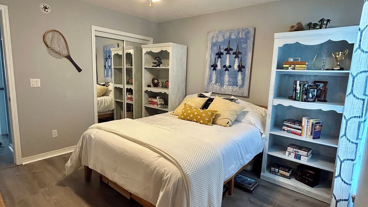 Photo of Bedroom in Gulf Breeze